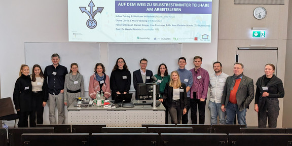 Gruppenfoto auf der auf der 8. Community Health Konferenz 2025 