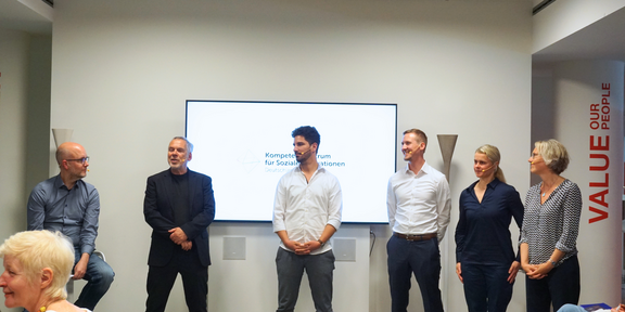 Group photo of the projects participants. Left to rigt: Christoph Kaletka (SFS), Norbert Kunz (Social Impact), Thomas Steiner (Phineo), Christoph Rohde (FA-SE), Grit Kühne (Diakonie Schleswig-Holstein) und Daniela Deuber (SEND)