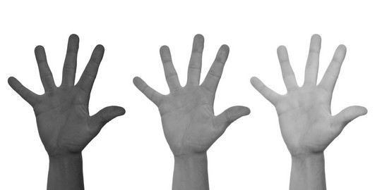 Drei verschiedene Hände