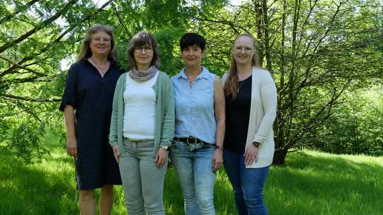 Auf dem Teamfoto sind von links nach rechts Nicole Stadtfeld, Katja Hohns, Heike Kneißig und Saskia Kreuznacht