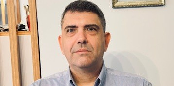 Ein Potrait Foto vom Prof. Dr. Yunus Emre Özer