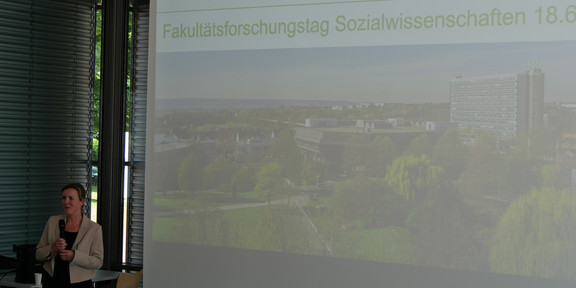 Dr. Heike Wulfert vom Referat für Forschungsförderungen