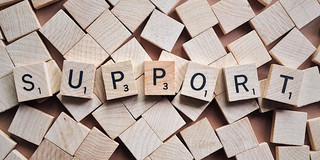 Support lettering The lettering Support is laid from individual wooden plates.